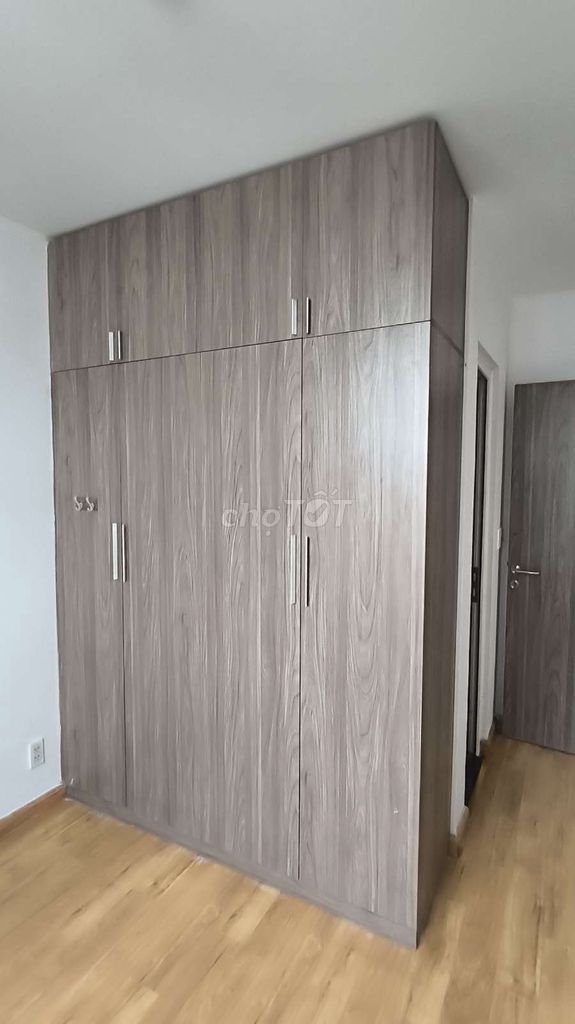 To rent apartment park view. Two bedrooms, two air conditionings.