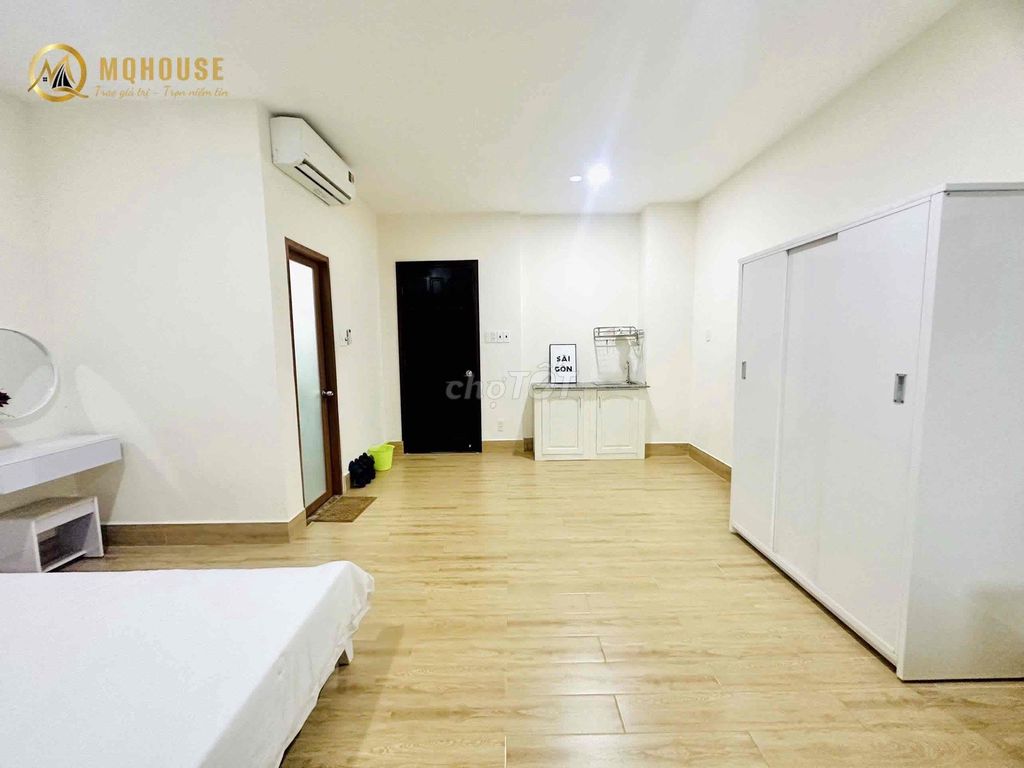 A generous apartment - comfort - full interior - right Nguyễn Kiệm, bedroom