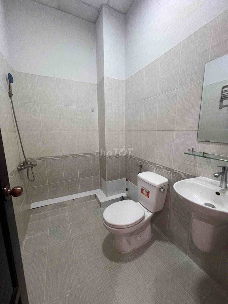 Rent the Guardian Full Seven, the balcony, the private washing machine