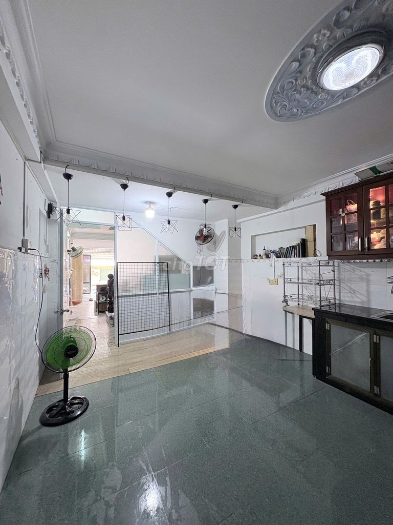 Let's rent out the original apartment.