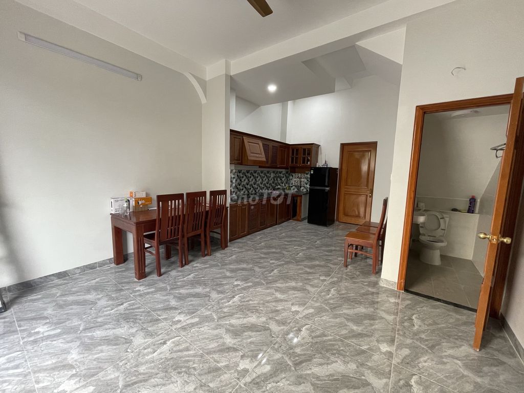 Rent the Telan service apartment, private passageway, interior.