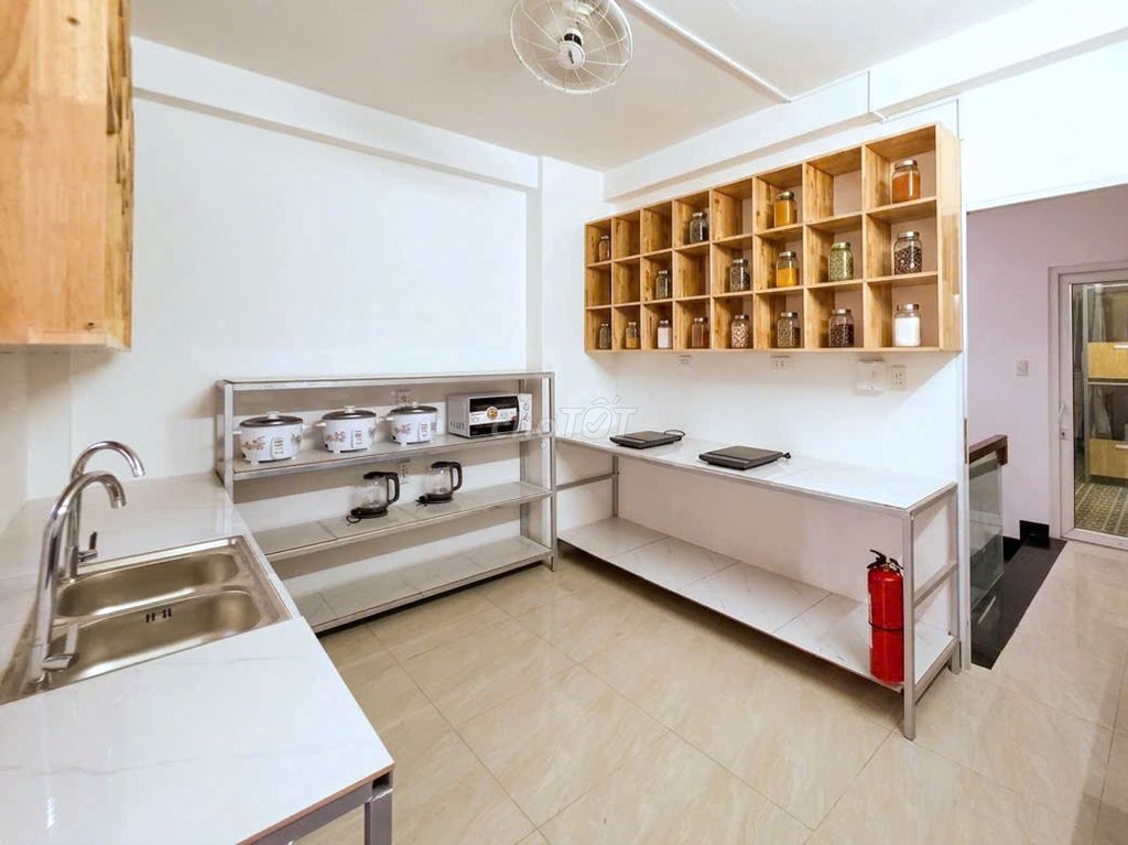 - The Gò Vấp campus is close to dhv - No charge.