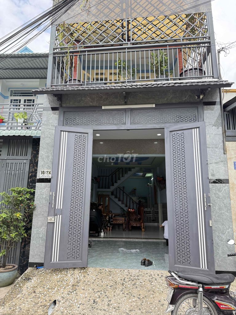 We need to rent the original house with interior.