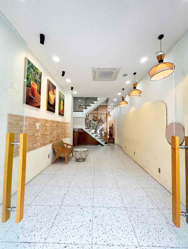 Rents four floors full of cash near Trần Thị Cờ.Thới An.