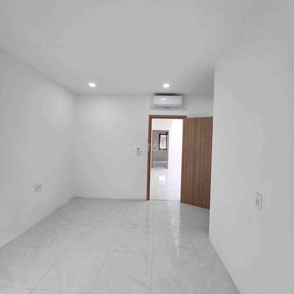 Rent Shophouse East Hover 5 x 20 meters 2 stories