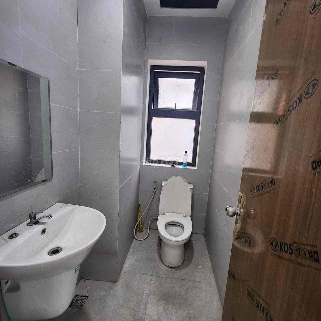 Rent Shophouse East Hover 5 x 20 meters 2 stories