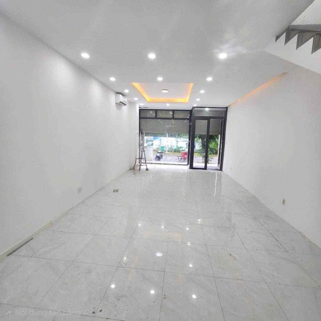 Rent Shophouse East Hover 5 x 20 meters 2 stories