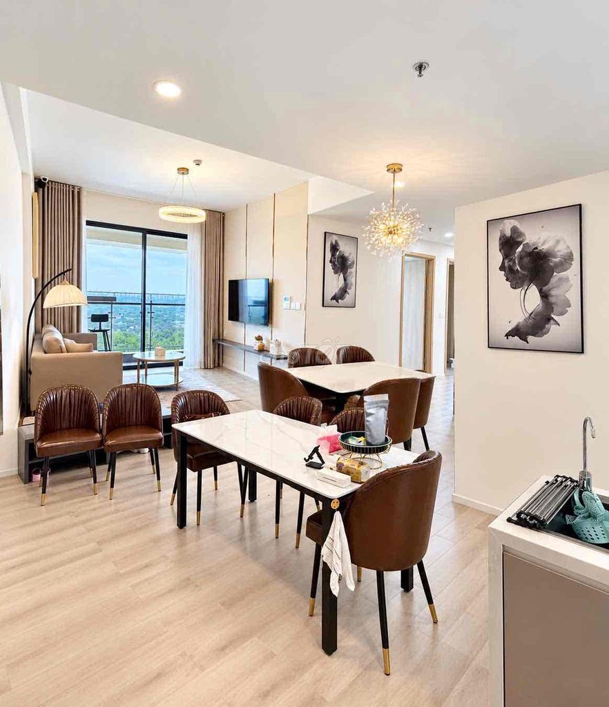 Rent apartment three Masteri Centre Point.