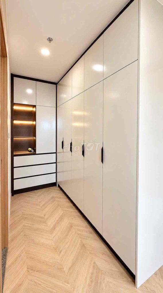 Rent apartment three Masteri Centre Point.