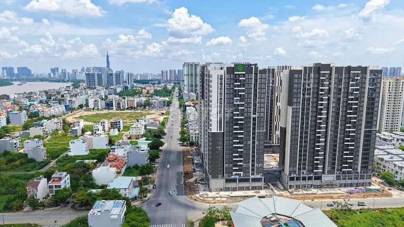 The new apartment is 100 percent right here in the State of Zhang.