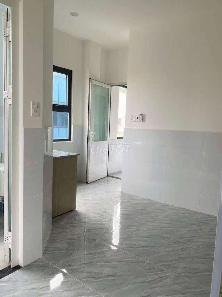 New service apartment near West Happiness.