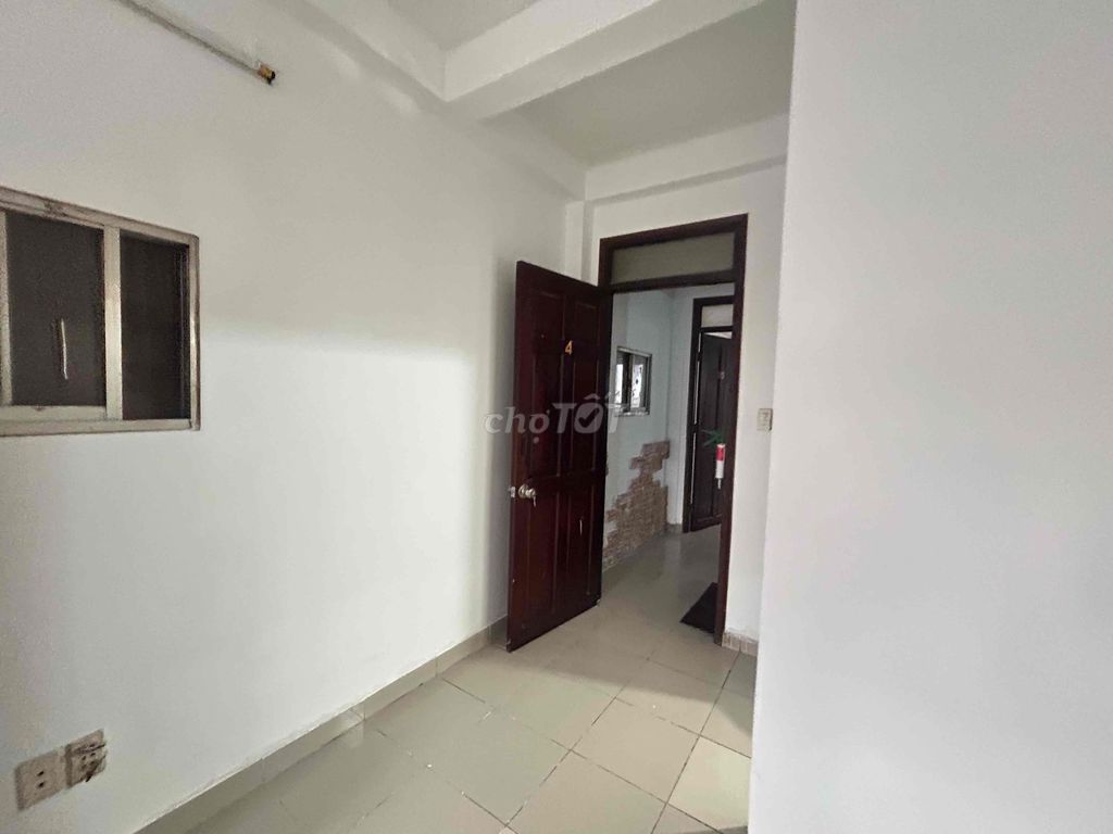 The owner is renting - 30 meters balcony - Full interior - immediately receive