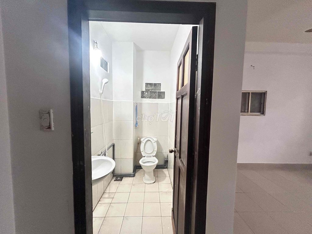 The owner is renting - 30 meters balcony - Full interior - immediately receive