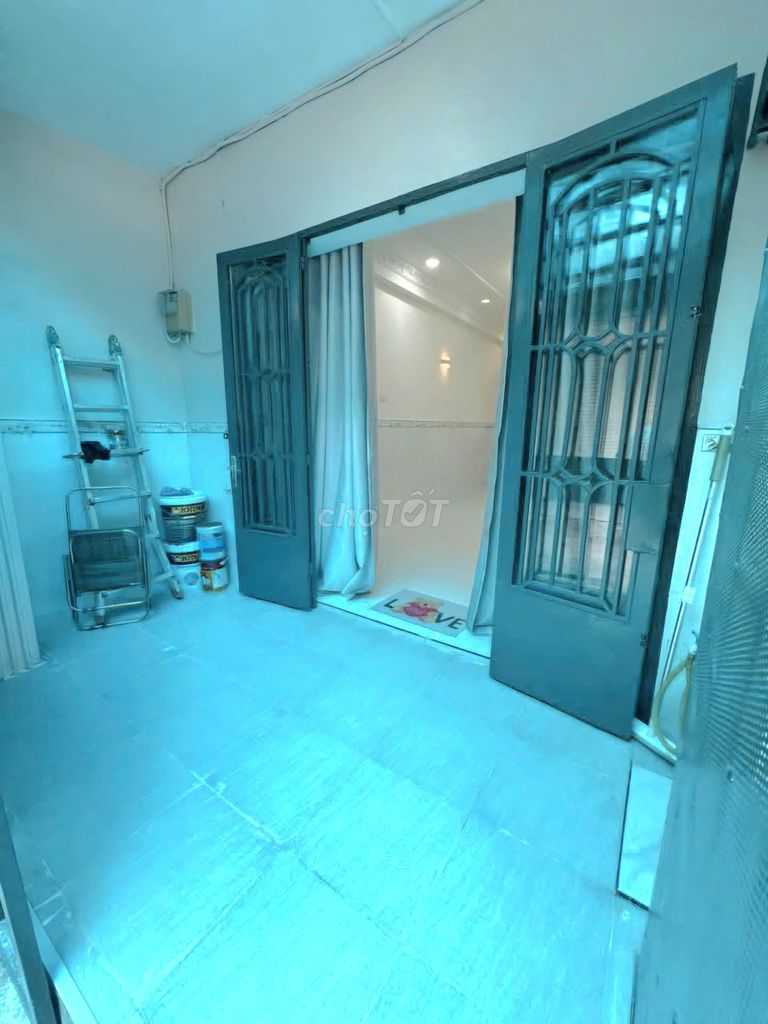 Two bedrooms. Two Phạm Văn Chiêu.5 million.