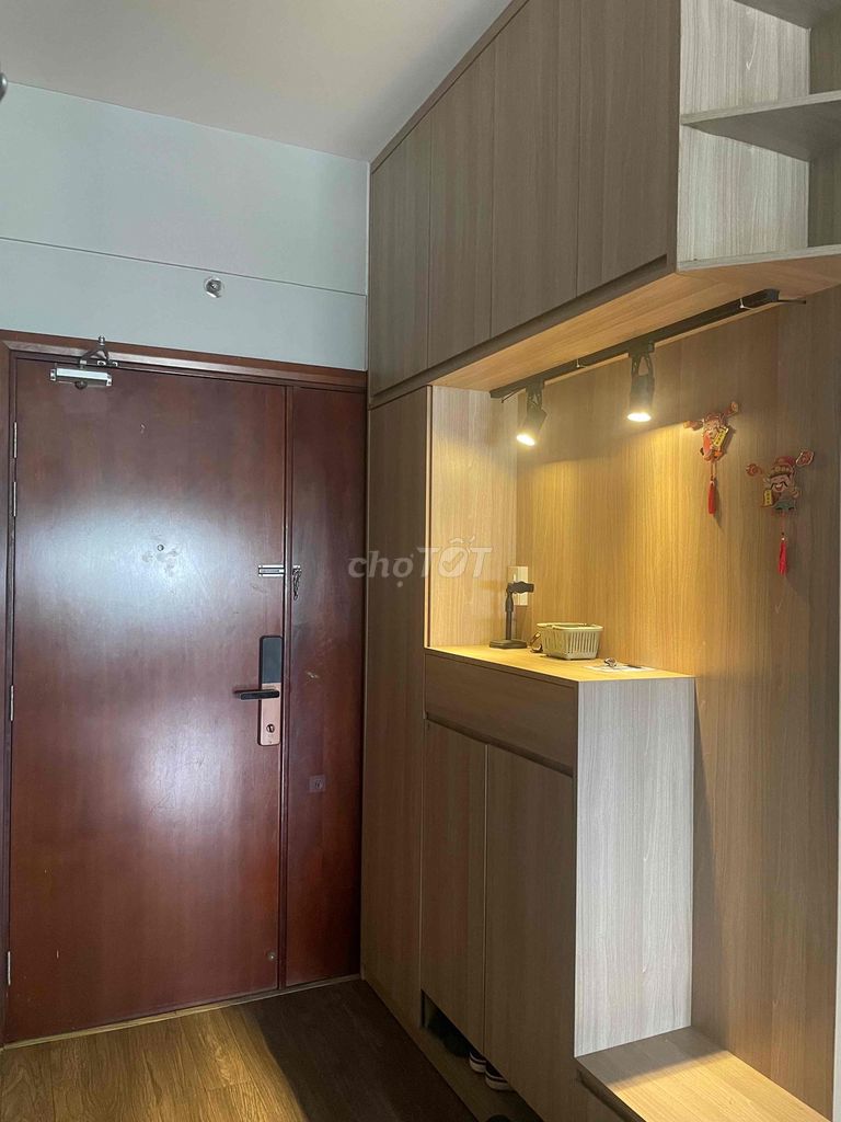 We're renting Sunview Town two bedrooms. Two toilets.