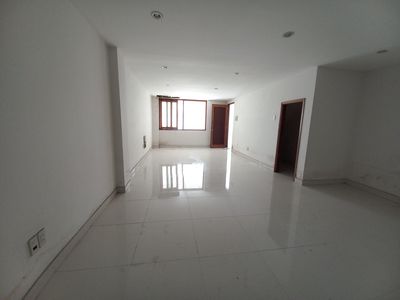 Rent a nice floor house, Hong Kong, for 13 million