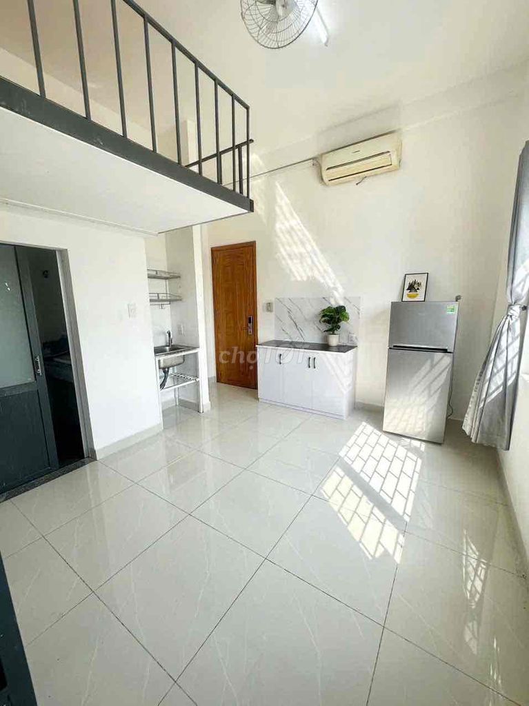 rent window to window range near Emart Phan Pesomo