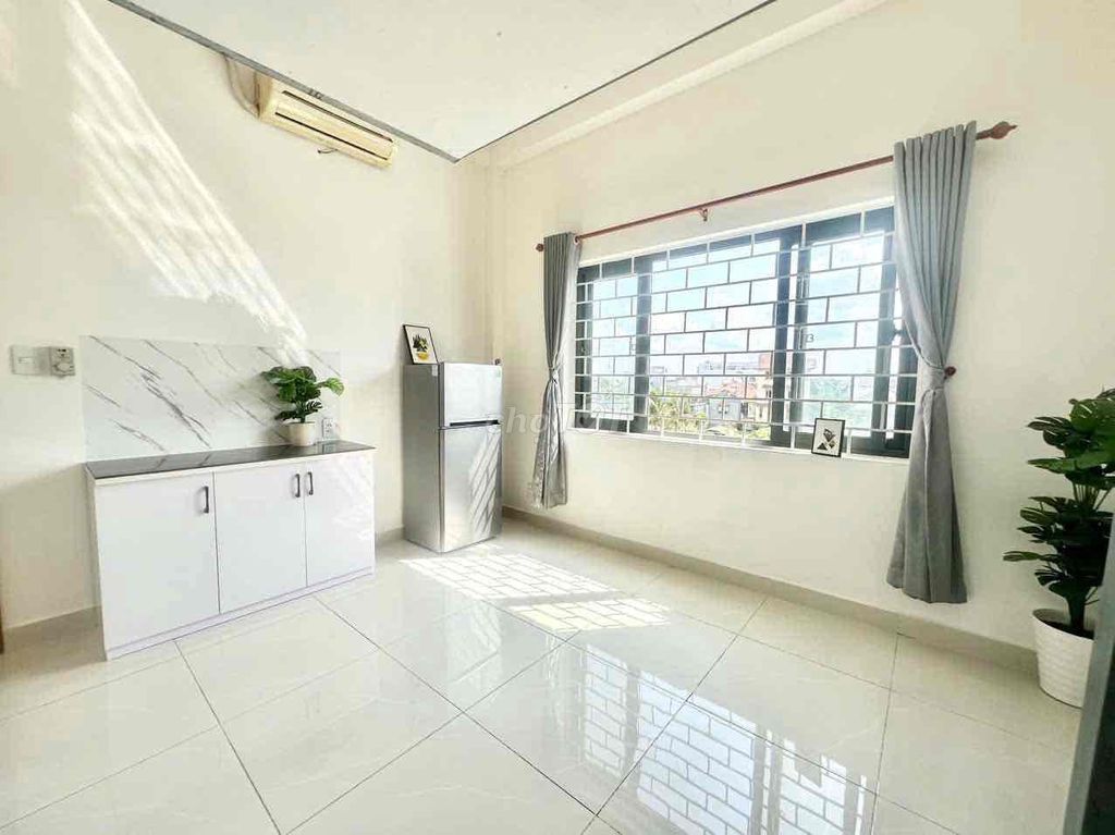 rent window to window range near Emart Phan Pesomo