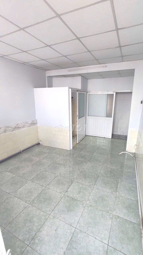 Rent almost 1 Cmt8 Republic market 8.5 million
