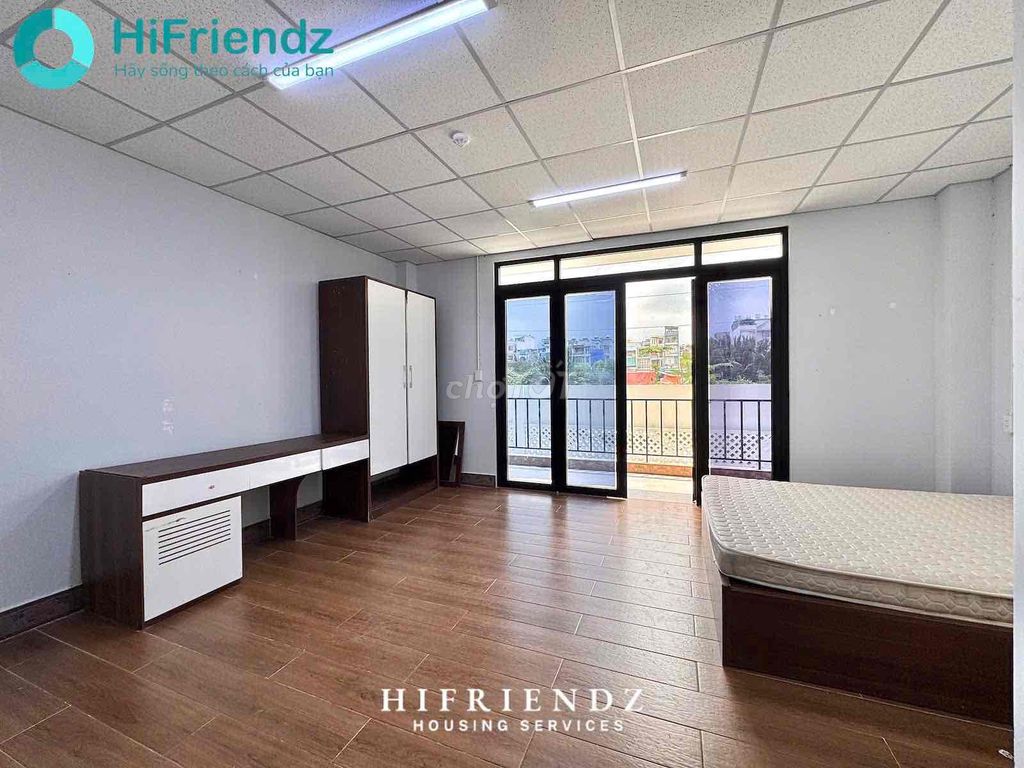 mini apartment, big balconies, wide open area near District 8 station from 5.5 million.