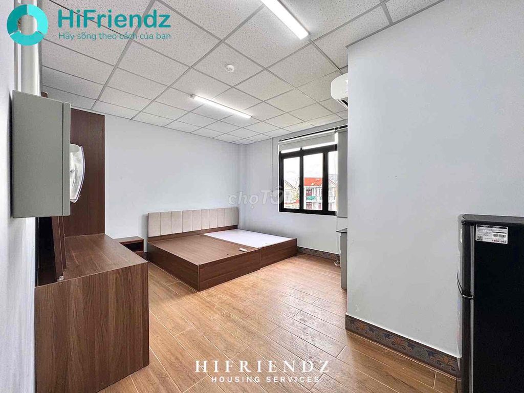 mini apartment, big balconies, wide open area near District 8 station from 5.5 million.