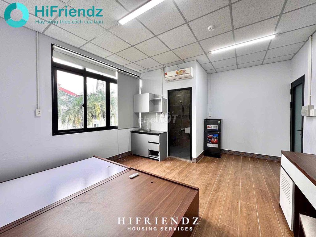 mini apartment, big balconies, wide open area near District 8 station from 5.5 million.