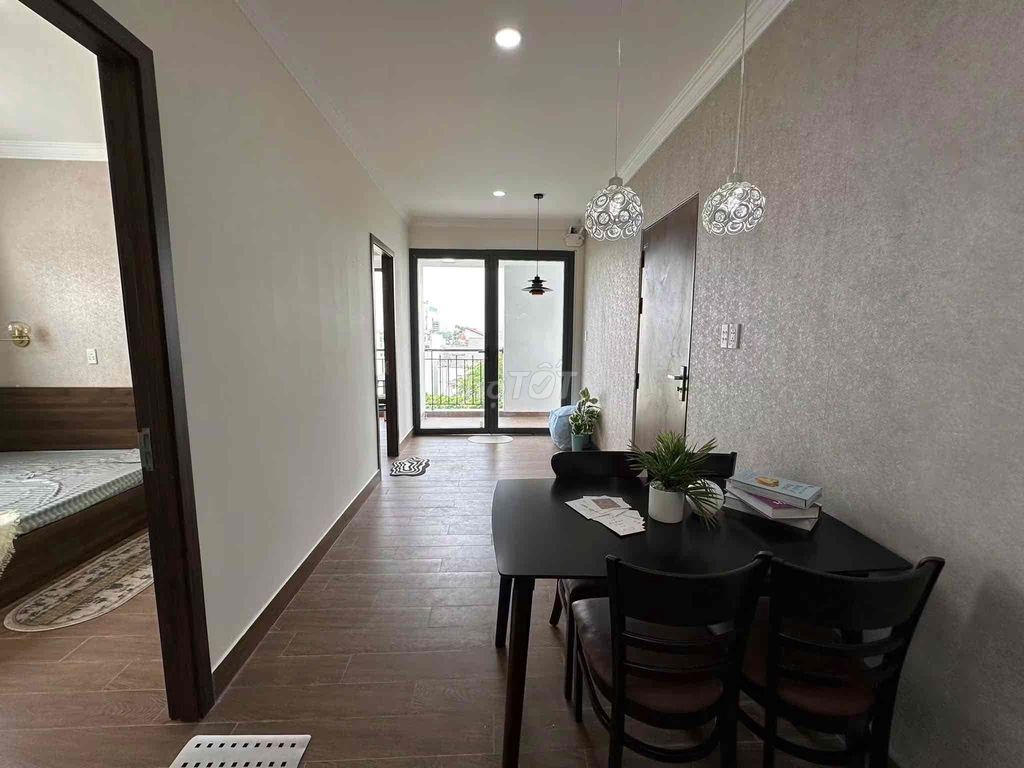 Rent the apartment. Two bedrooms with balconies at the market.