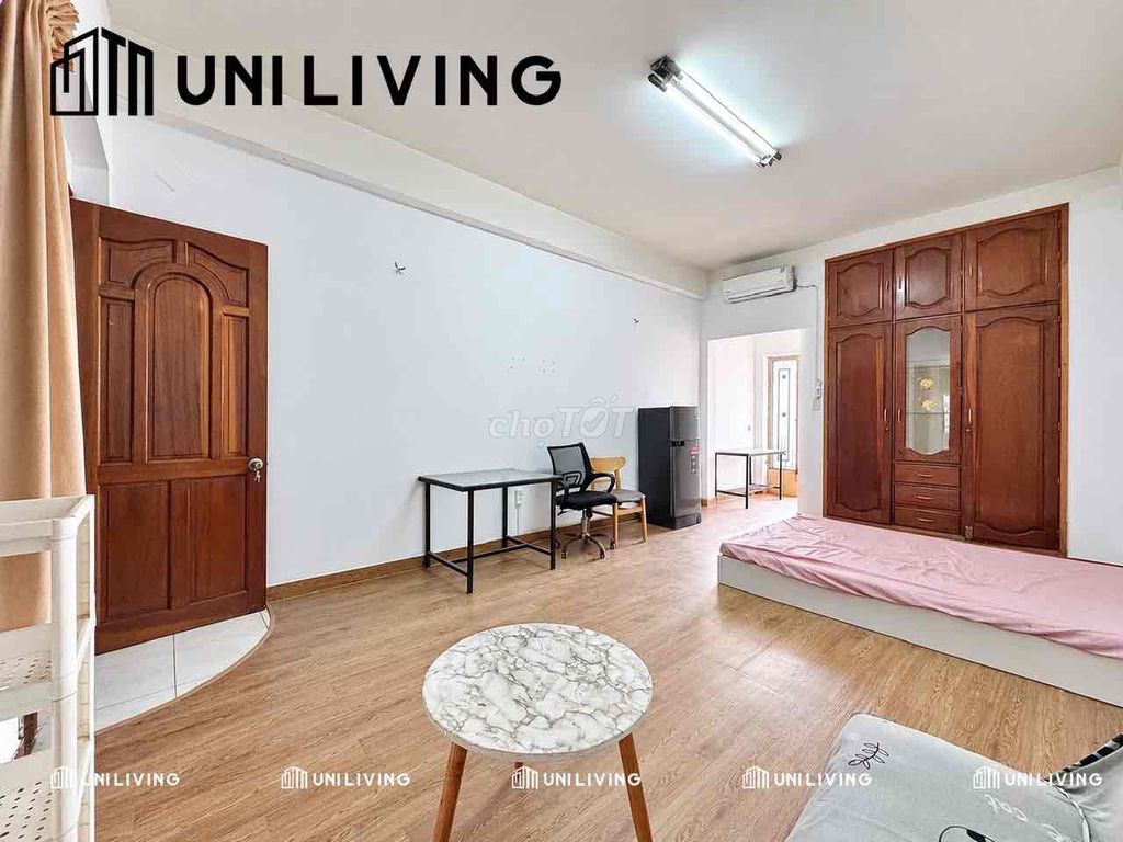 Rent the room right away. The staff's 40-foot-and-a-half wide.