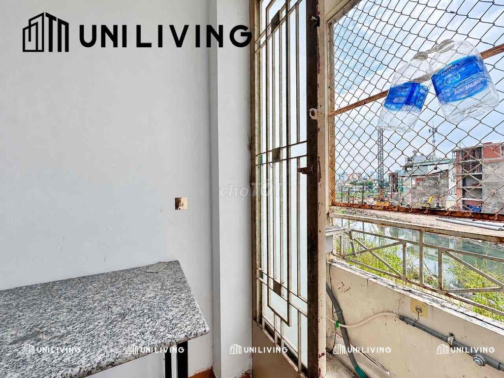 Rent the room right away. The staff's 40-foot-and-a-half wide.