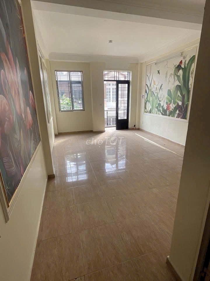 3x low -- Hoa Lan casher, Q.Phú Nhuận - 4 x16 meters, 5 stories, new house