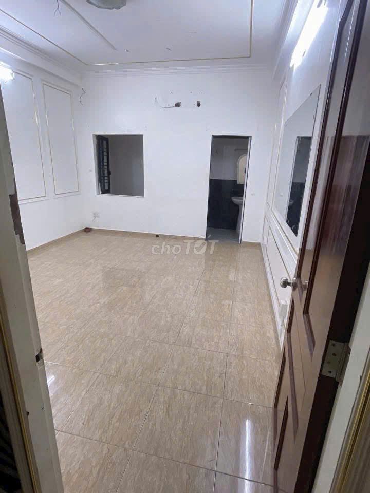 3x low -- Hoa Lan casher, Q.Phú Nhuận - 4 x16 meters, 5 stories, new house