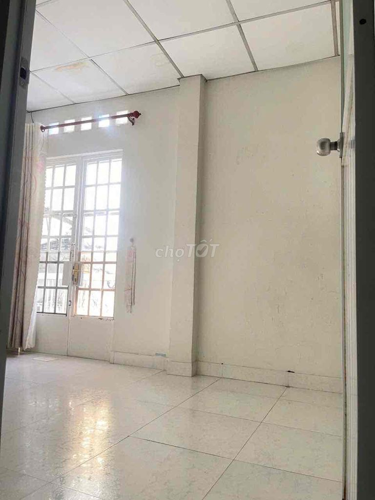 Let's rent the original house (5 x 5 meters 1 M) 1st floor 1st floor 2 bedroom 2