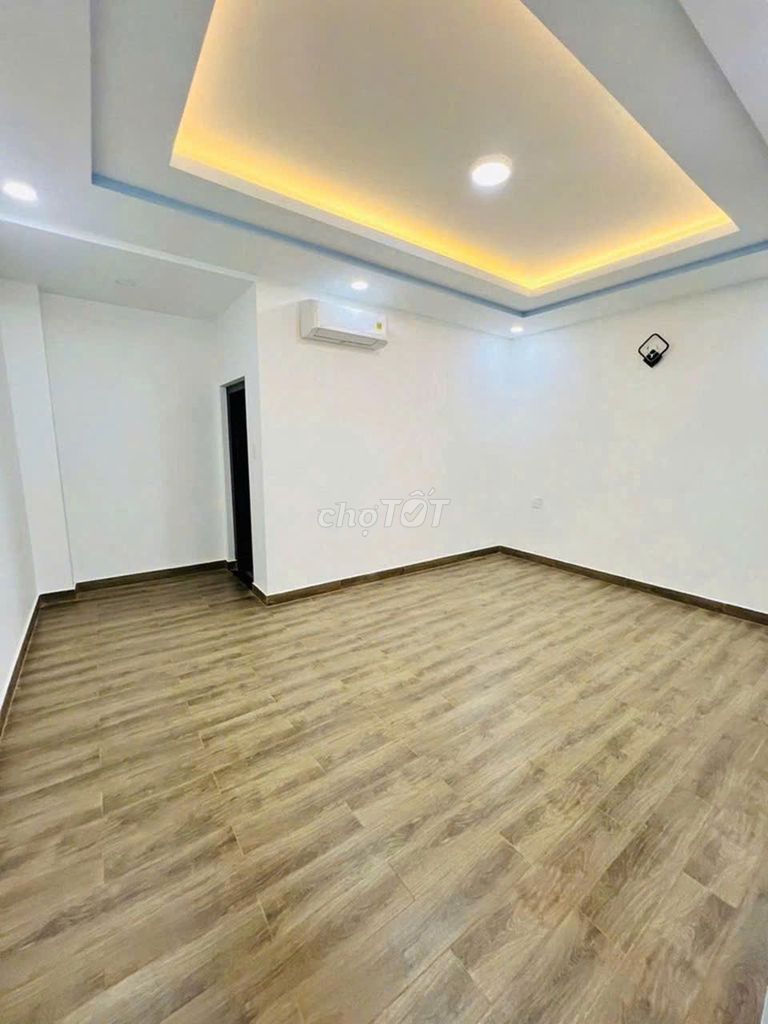 New house rent- 107 D Phạm Văn Hai,tb-the area 5 x18 meters, very good price