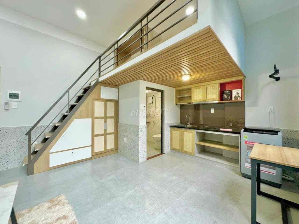 balcony - wide open interior Phạm Văn Chiêu - block text