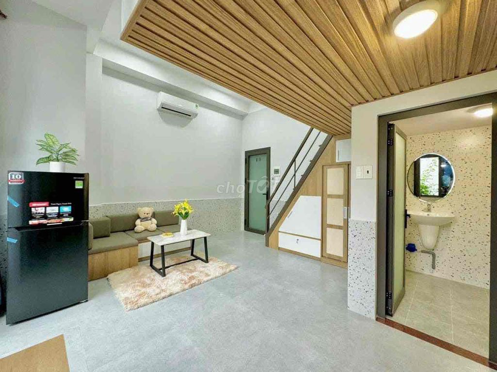balcony - wide open interior Phạm Văn Chiêu - block text