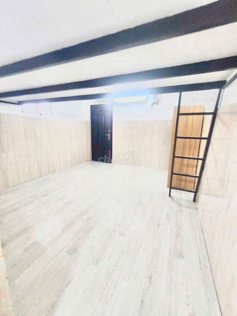 Rent a cheap motel-- just Nguyễn Văn Quá, District 12.
