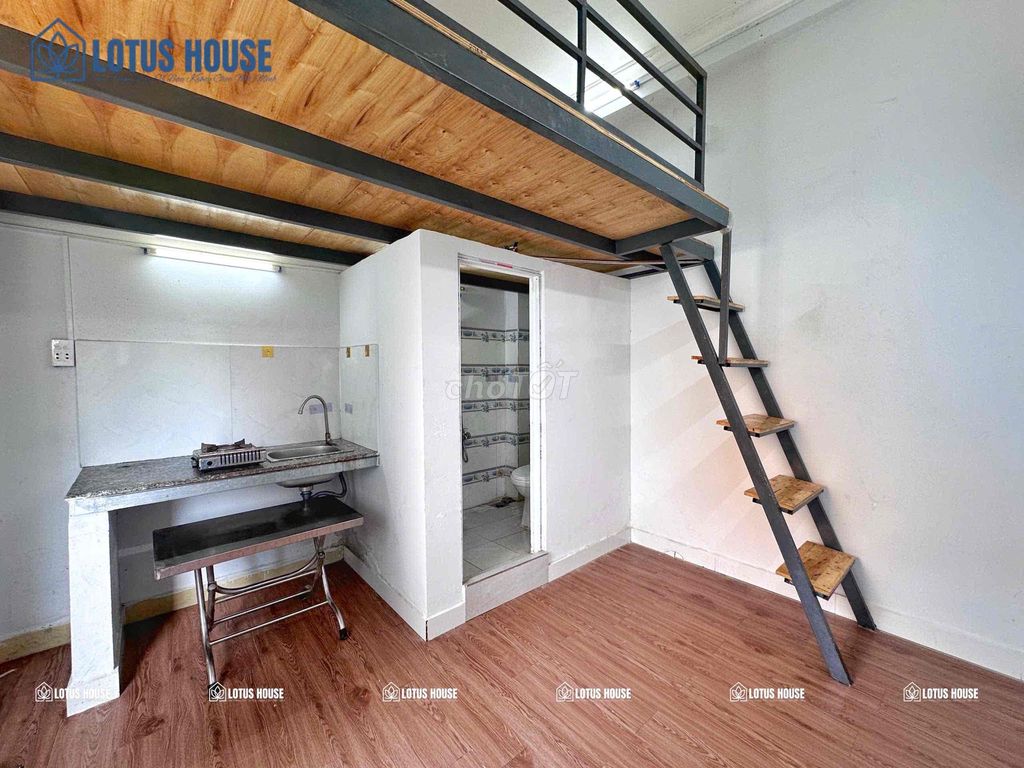 The Duprix's room - air windows - air conditioning near the Constitutional University,