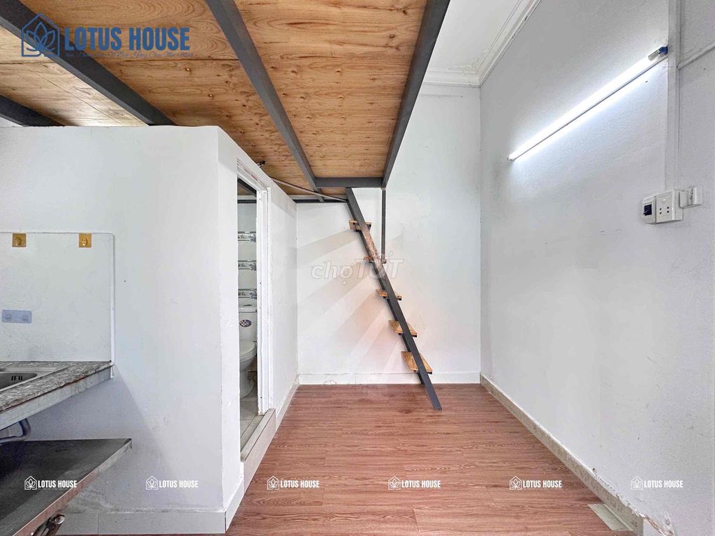 The Duprix's room - air windows - air conditioning near the Constitutional University,