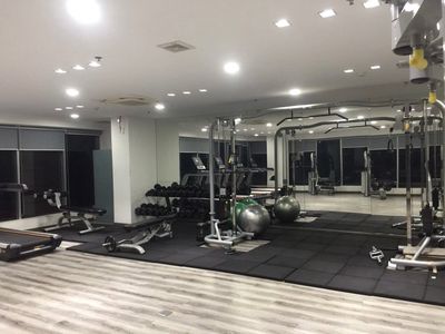 A senior sleepbox dorm right near the airport. Free gym