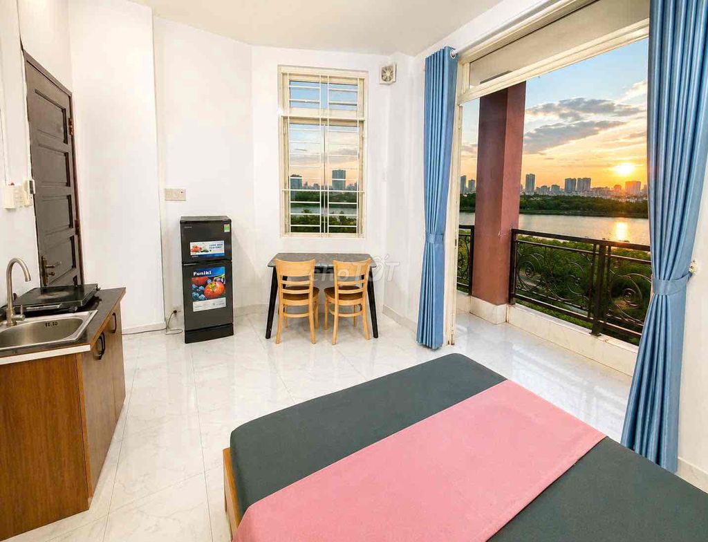 Super open balcony studio - full interior near palm bridges and District 8th.