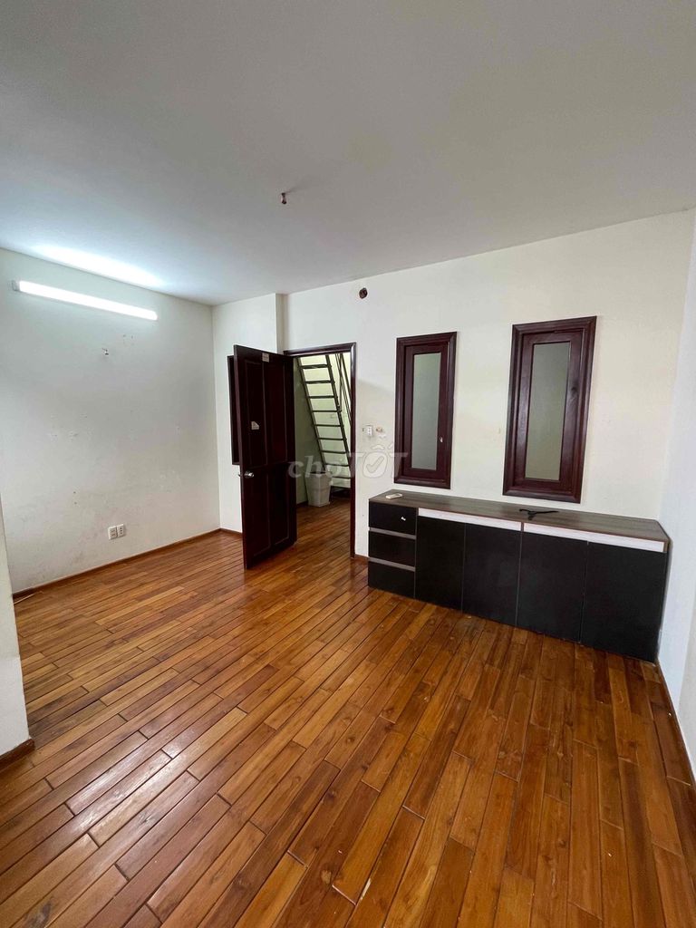 Lê Thị Hồng parking hall 4 bedroom: fit fit In to business