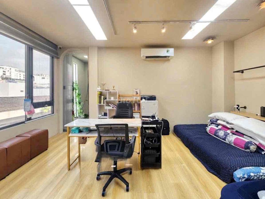 One bedroom, 40mm in the kitchen.