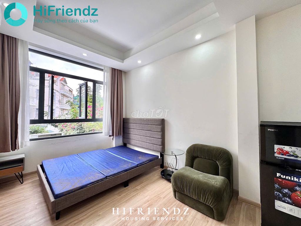 Super studio large windows full interior close to parc mall