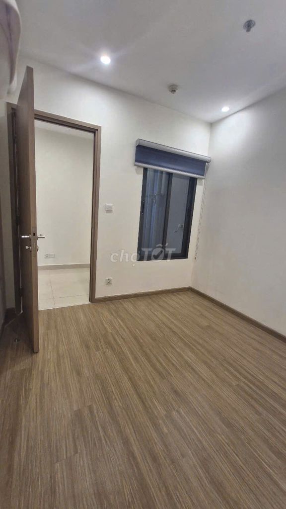 Two bedrooms 59 meters, two layers of curtains, six-and-a-half-and-a-half pool views.