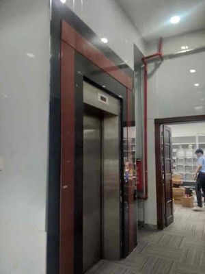 We'll rent a Chu Văn An Q.bt 8.2 m. 5-way elevator that costs 90 million a month.