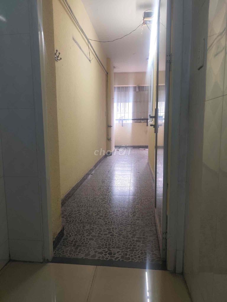 Rent a nice little apartment. Westmen.