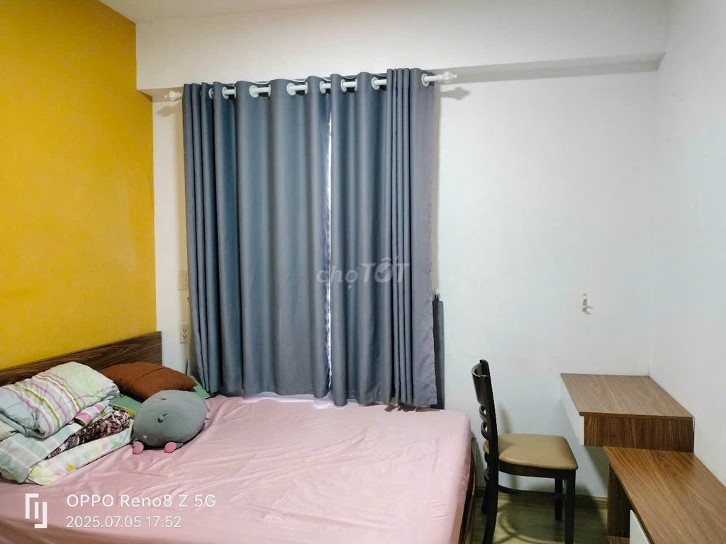 Citisoho two bedrooms. Two big, nice furniture. Eight million a month in District 2.
