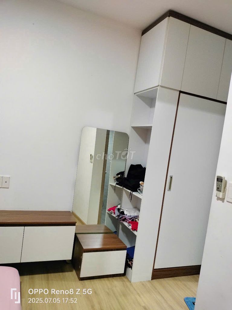 Citisoho two bedrooms. Two big, nice furniture. Eight million a month in District 2.