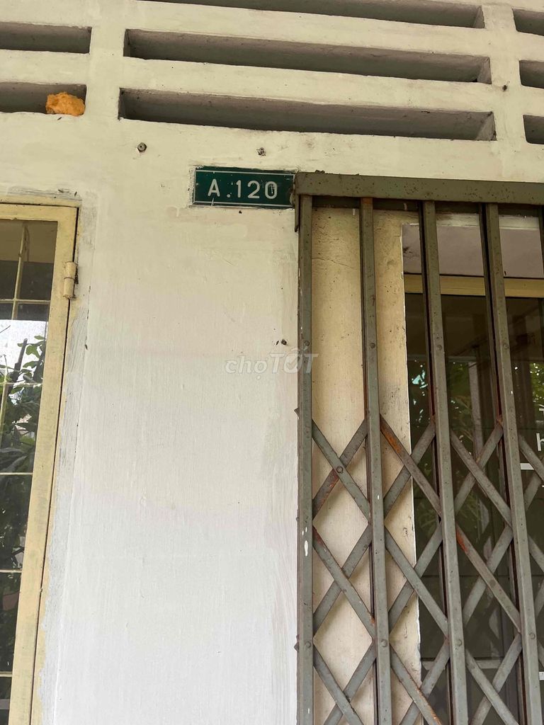 Rent apartment upstairs. 1 Trần Quang Diệu street 13rd district.