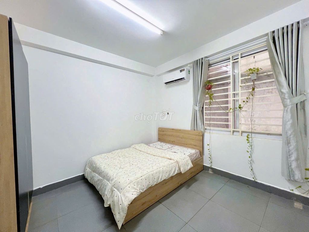 Penhouse 2 bedrooms right here in vincom, and it's a rich, prosperous, pro-creative regimen.